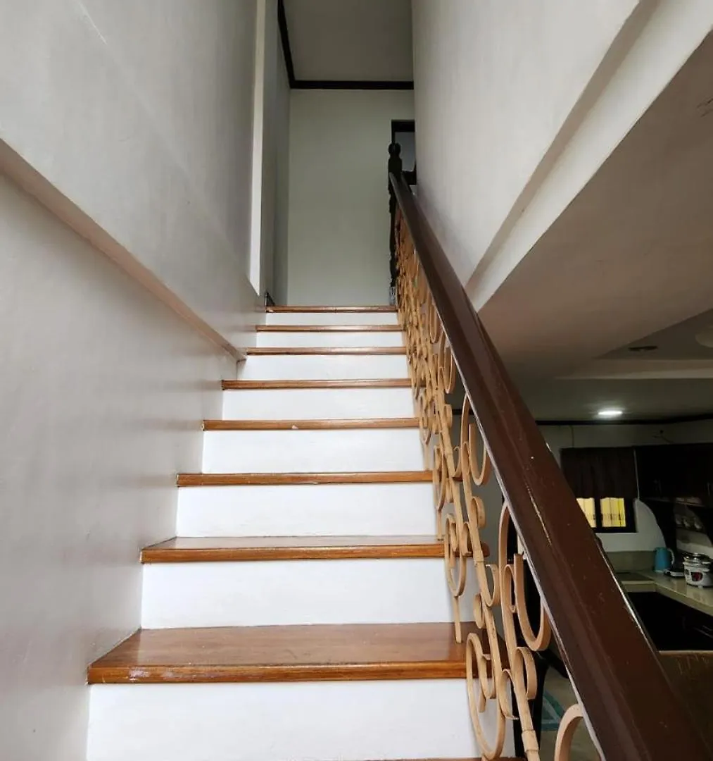 Apartment Ev2 Townhouse Hotel Angeles