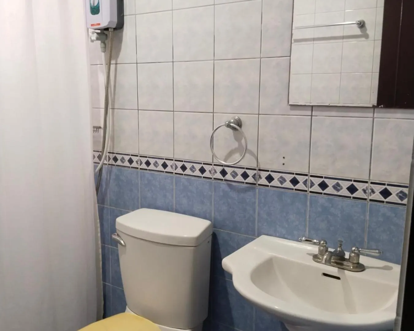 Apartment Ev2 Townhouse Hotel Angeles Philippinen