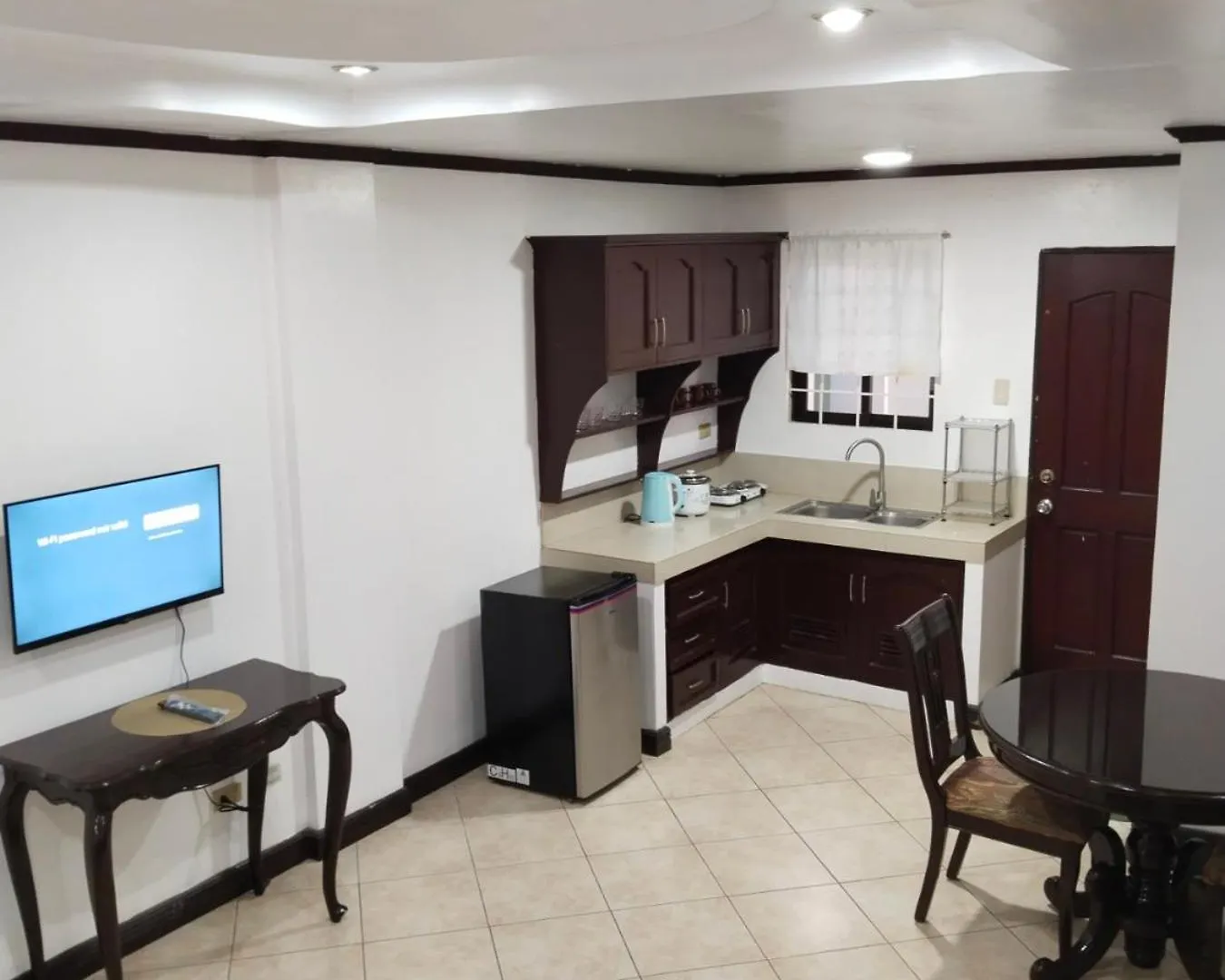 Ev2 Townhouse Hotel Angeles