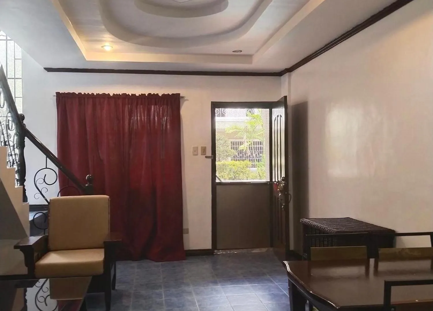 Ev2 Townhouse Hotel Angeles 0*,