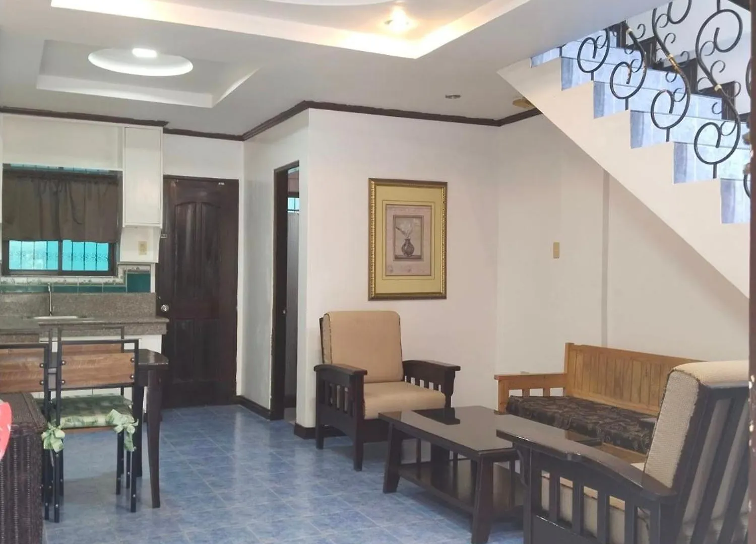 Ev2 Townhouse Hotel Angeles